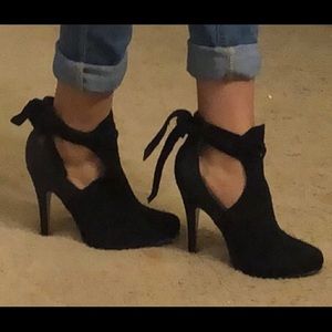 Black heels
